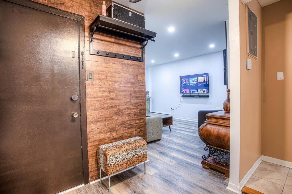 luxury 4BR Duplex Apartment, Free Parking