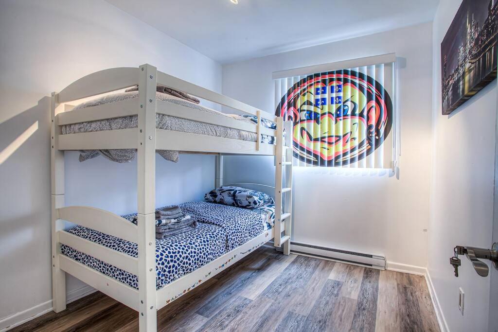 luxury 4BR Duplex Apartment, Free Parking