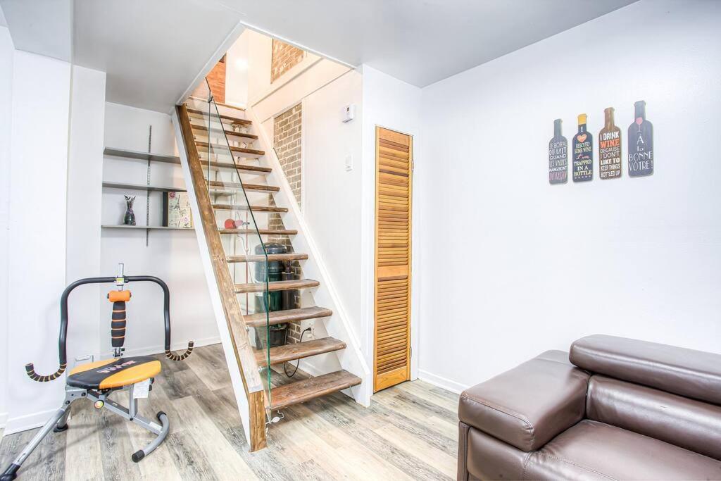 luxury 4BR Duplex Apartment, Free Parking