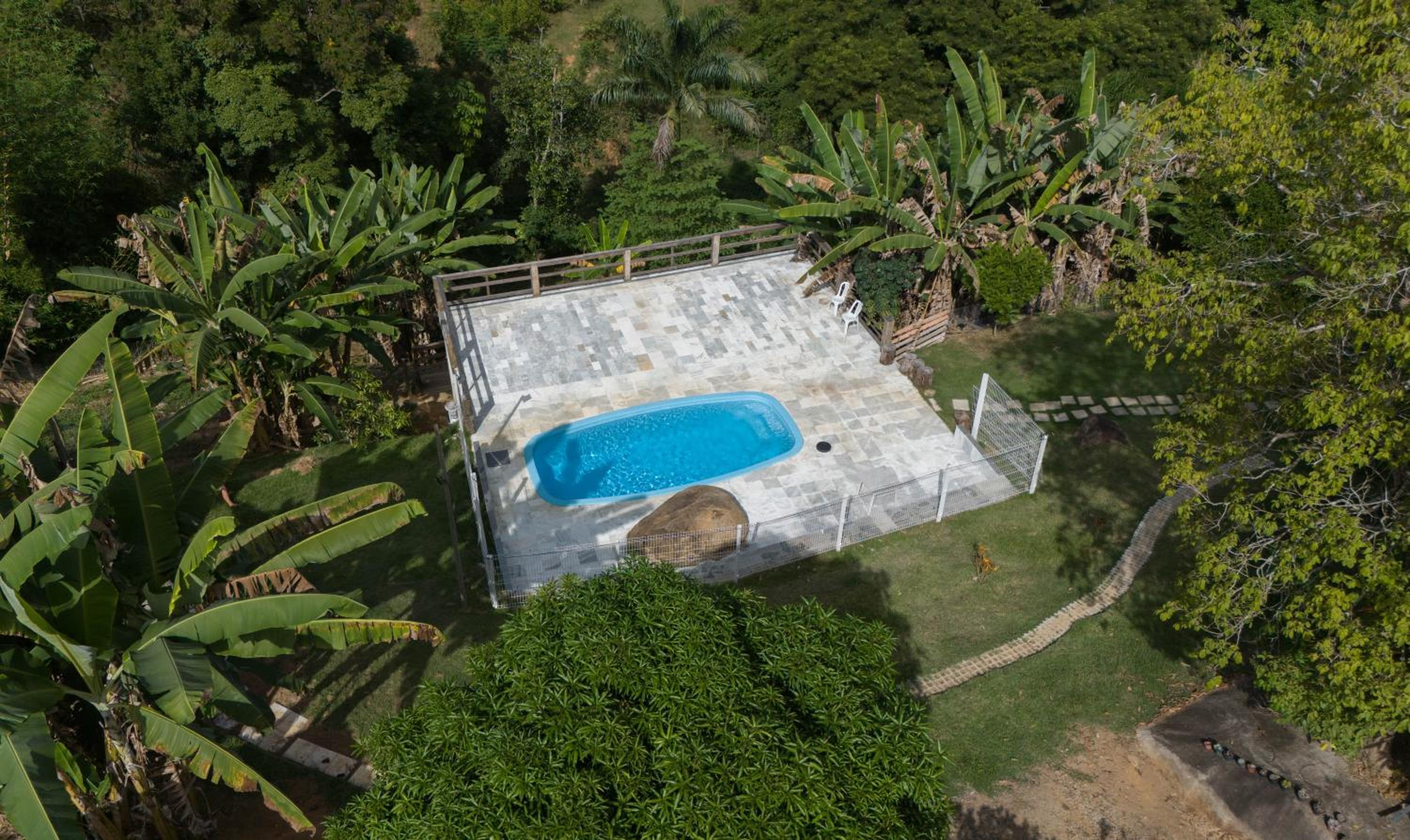 Chalés São João - a 500m da Cachoeira de Bom Jardim - com piscina