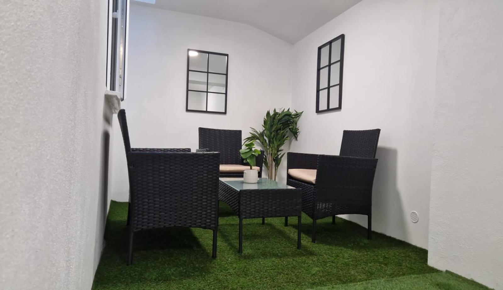 Modern 1-Bedroom Apartments near Shoreditch, Old Street & Hoxton by NourNest Apartments