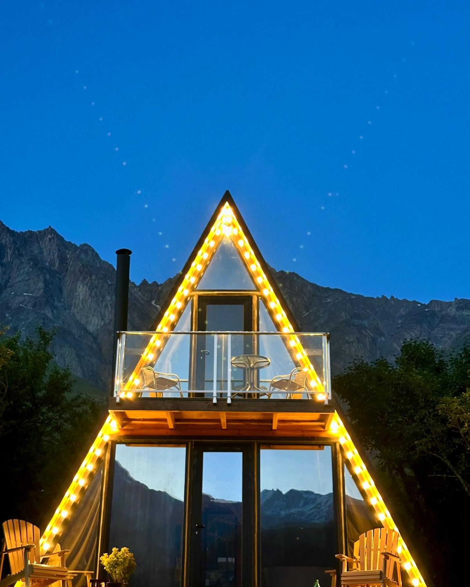 Kuro cottage- A frame
