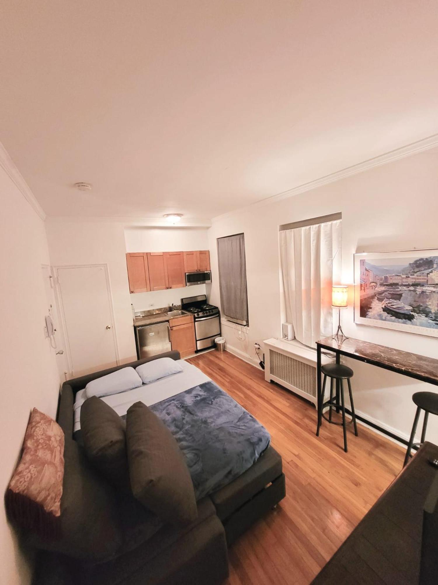 Manhattan Stylish Studio in the Upper East Side