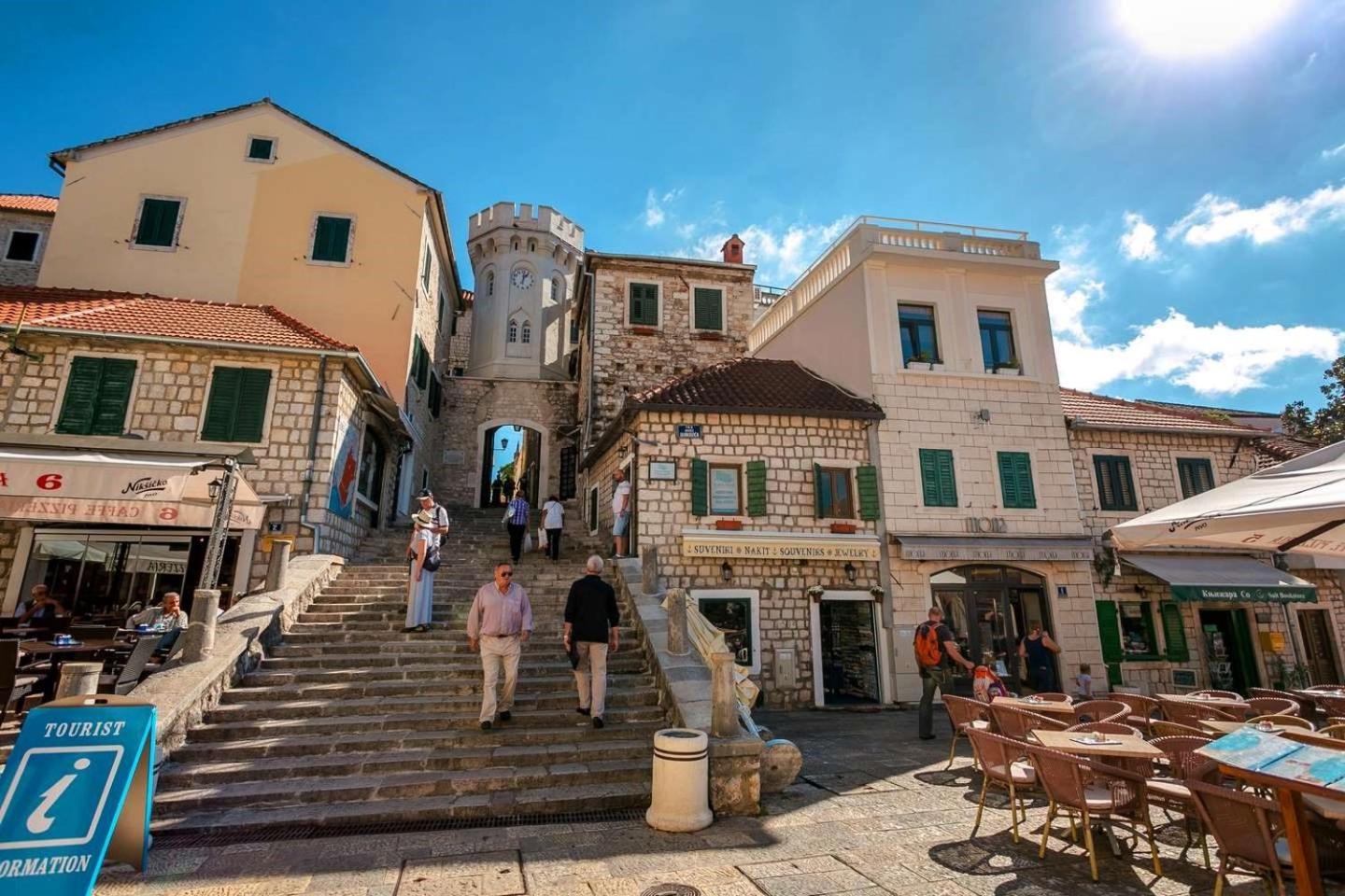 Castelnuovo