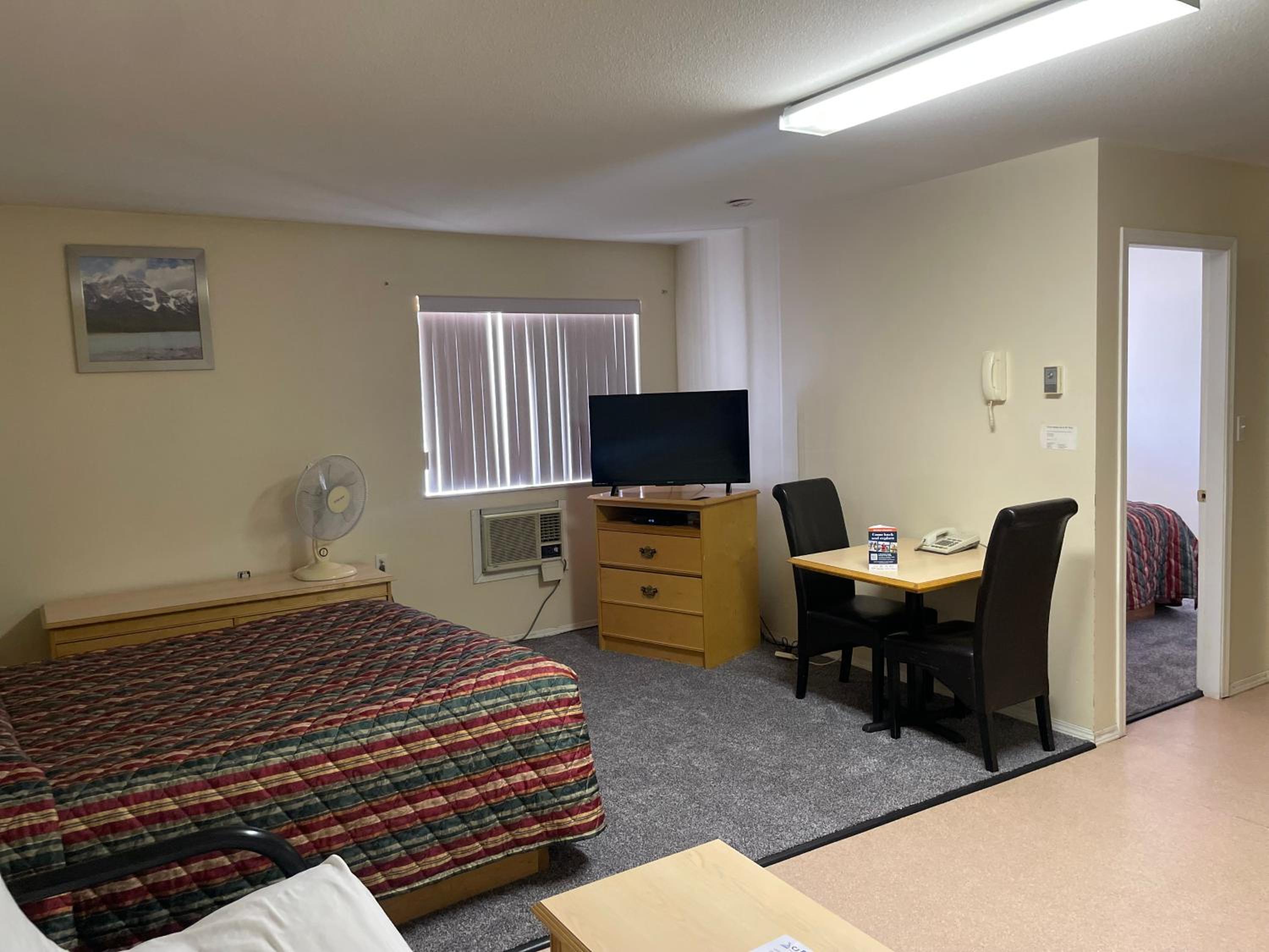 Quesnel Vacations - Fraser Bridge Inn - Property Image 11