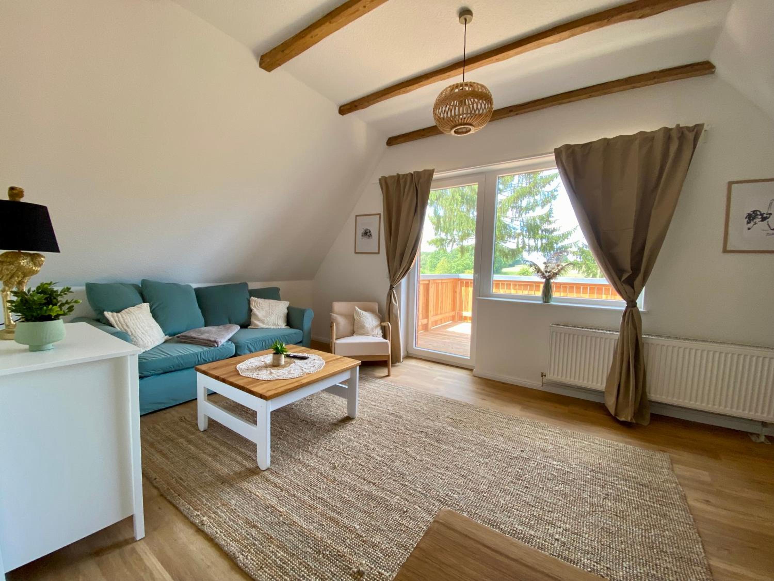 Ferienwohnung Straußenblick Dachgeschoss - keine Monteure