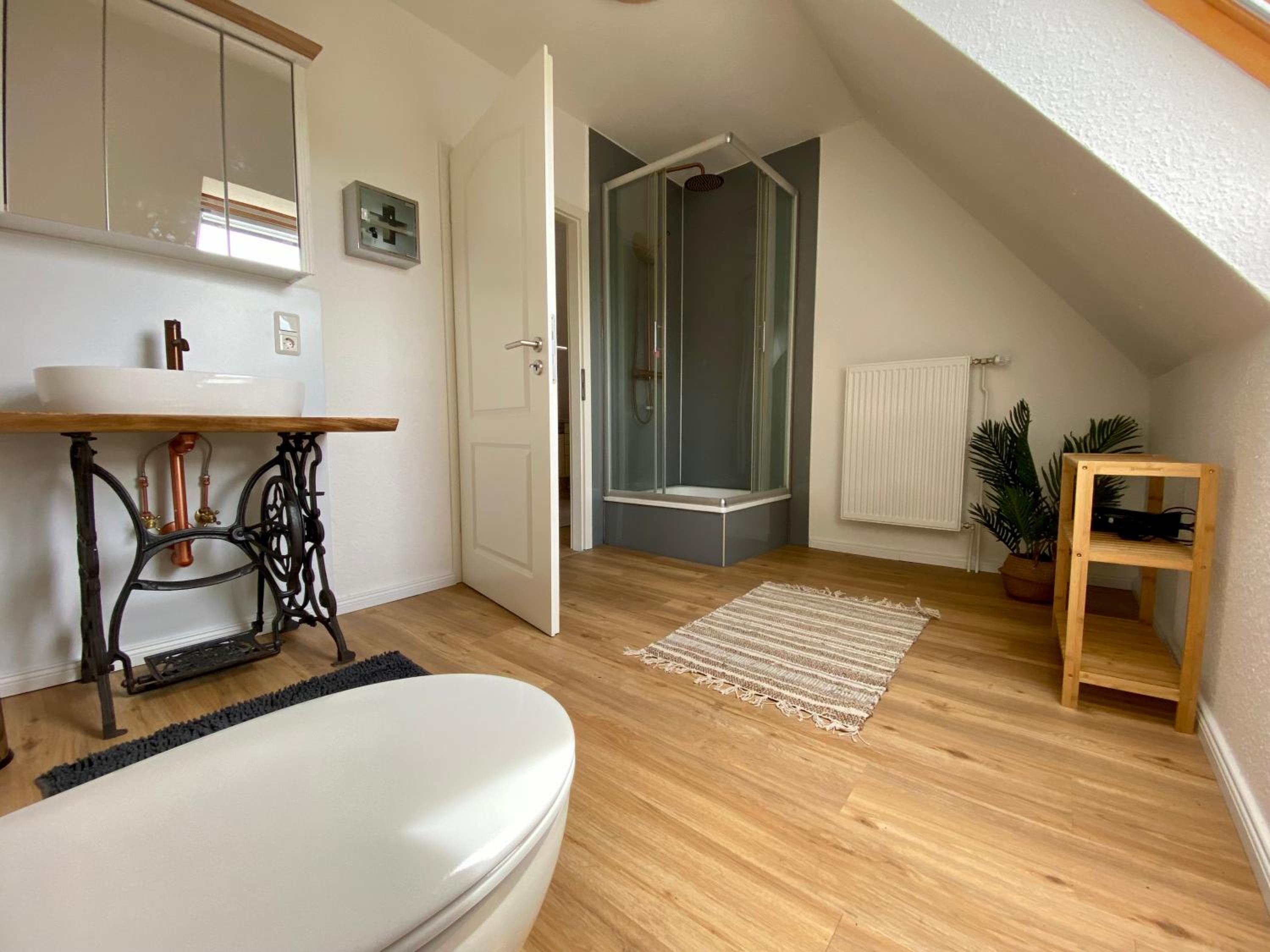 Ferienwohnung Straußenblick Dachgeschoss - keine Monteure