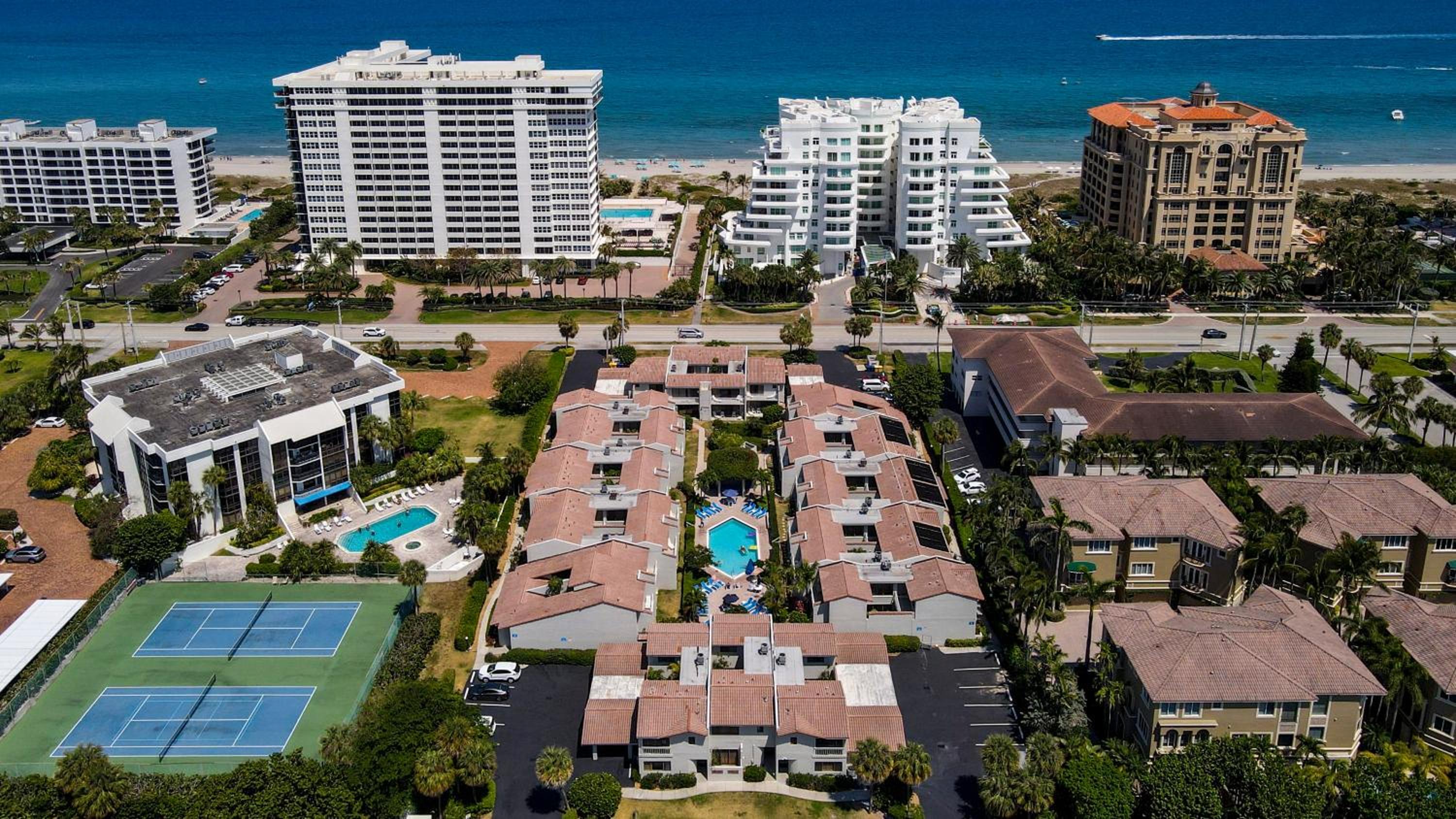 Hotel Ventura at Boca Raton by Capital Vacations - Image 1