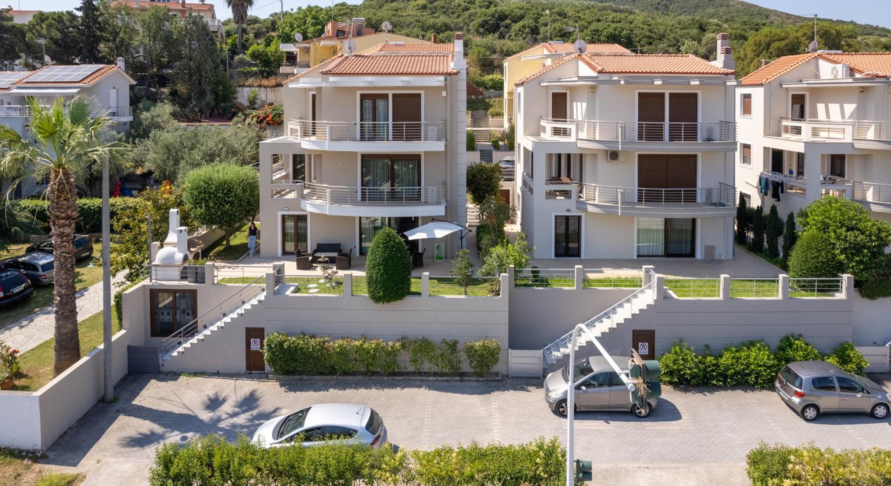 ILIOS Luxury Apartment view 4