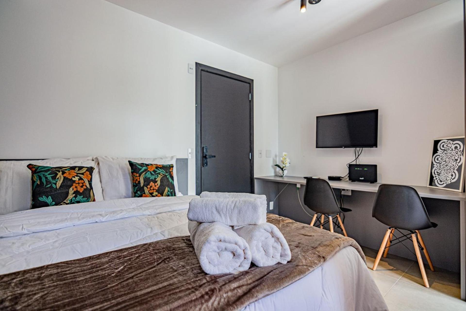 By Dabra House: Studios completos em Moema em frente ao shopping Ibirapuera