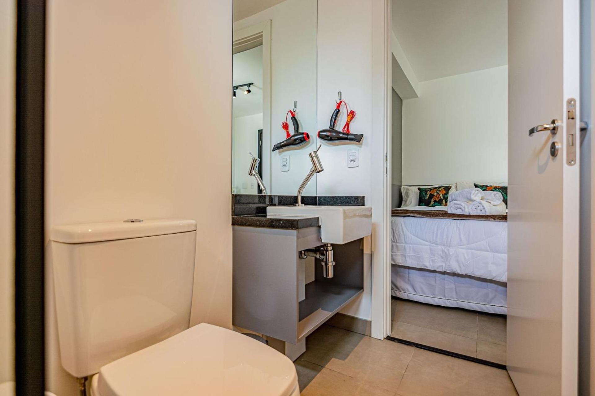 By Dabra House: Studios completos em Moema em frente ao shopping Ibirapuera