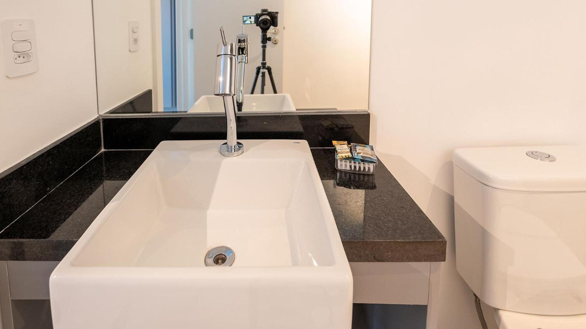 By Dabra House: Studios completos em Moema em frente ao shopping Ibirapuera