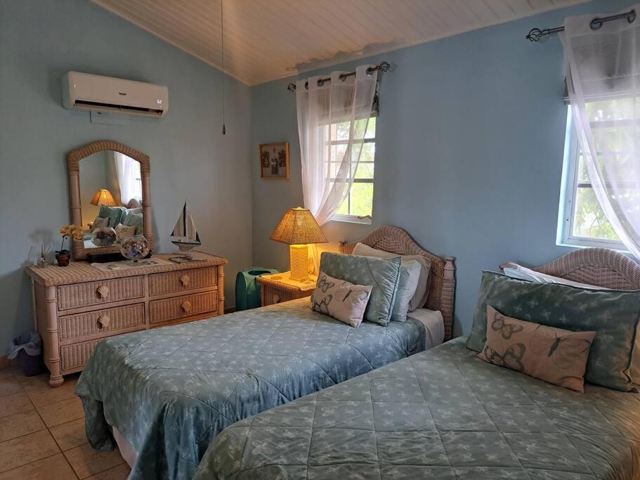 Beautiful villa less than 5 minutes from the beach