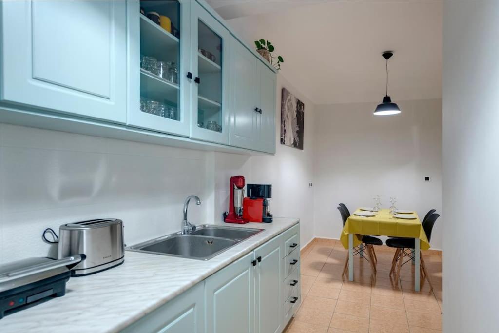 Cavos Suite view 5