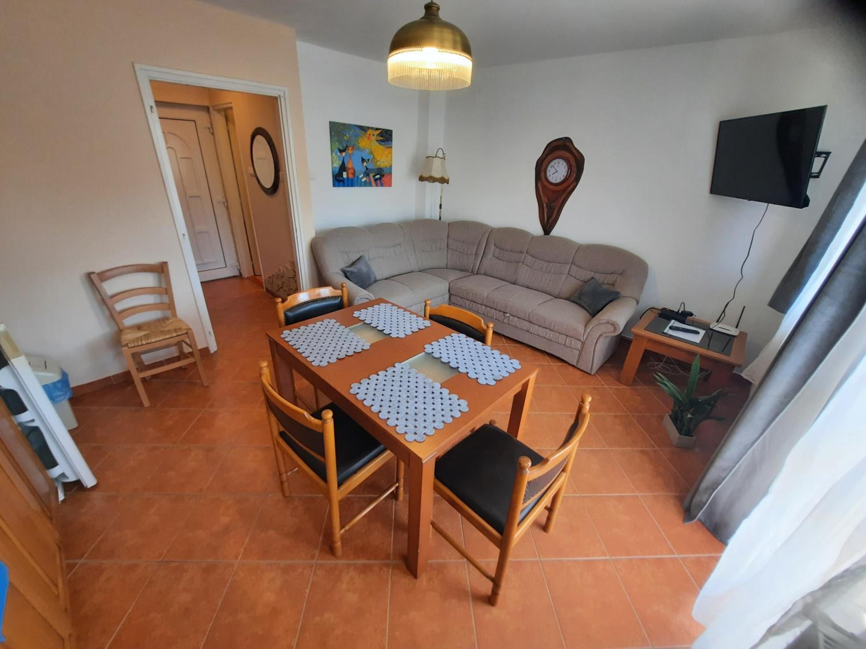 Zöld Béka Apartmanok Kölcsey III view 2