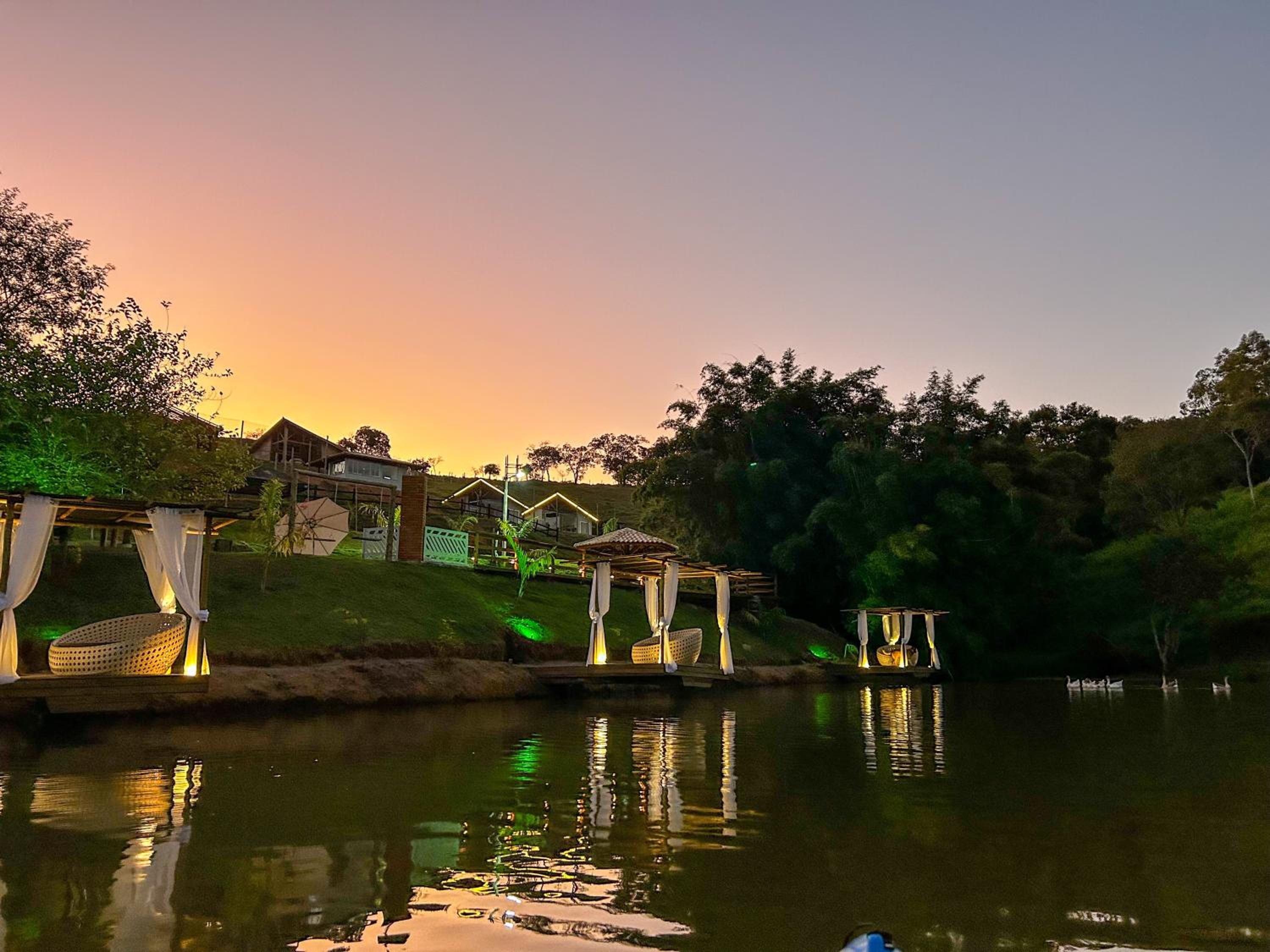 Rancho Ipês do Lago