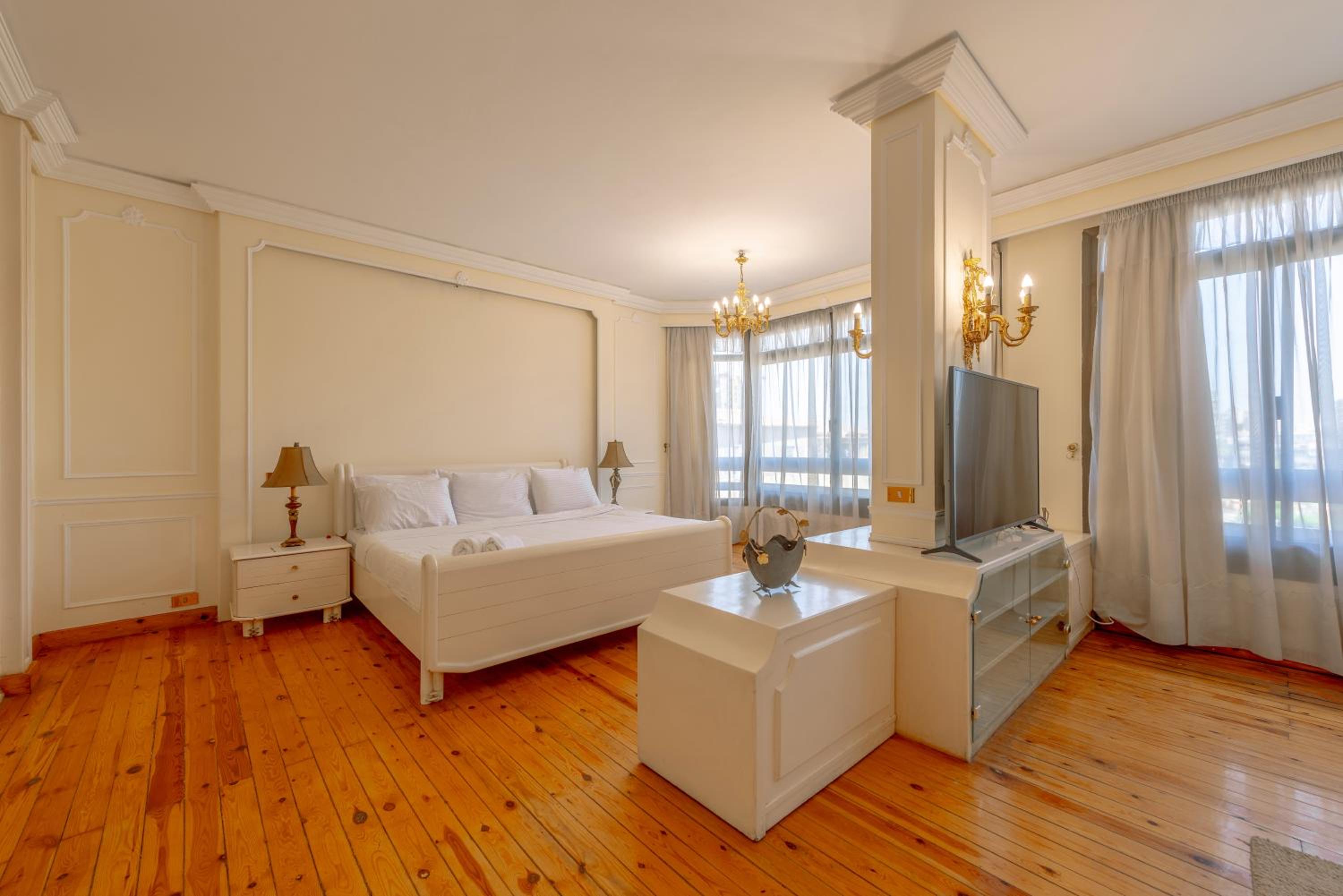 Royal 3 bedrooms apartment