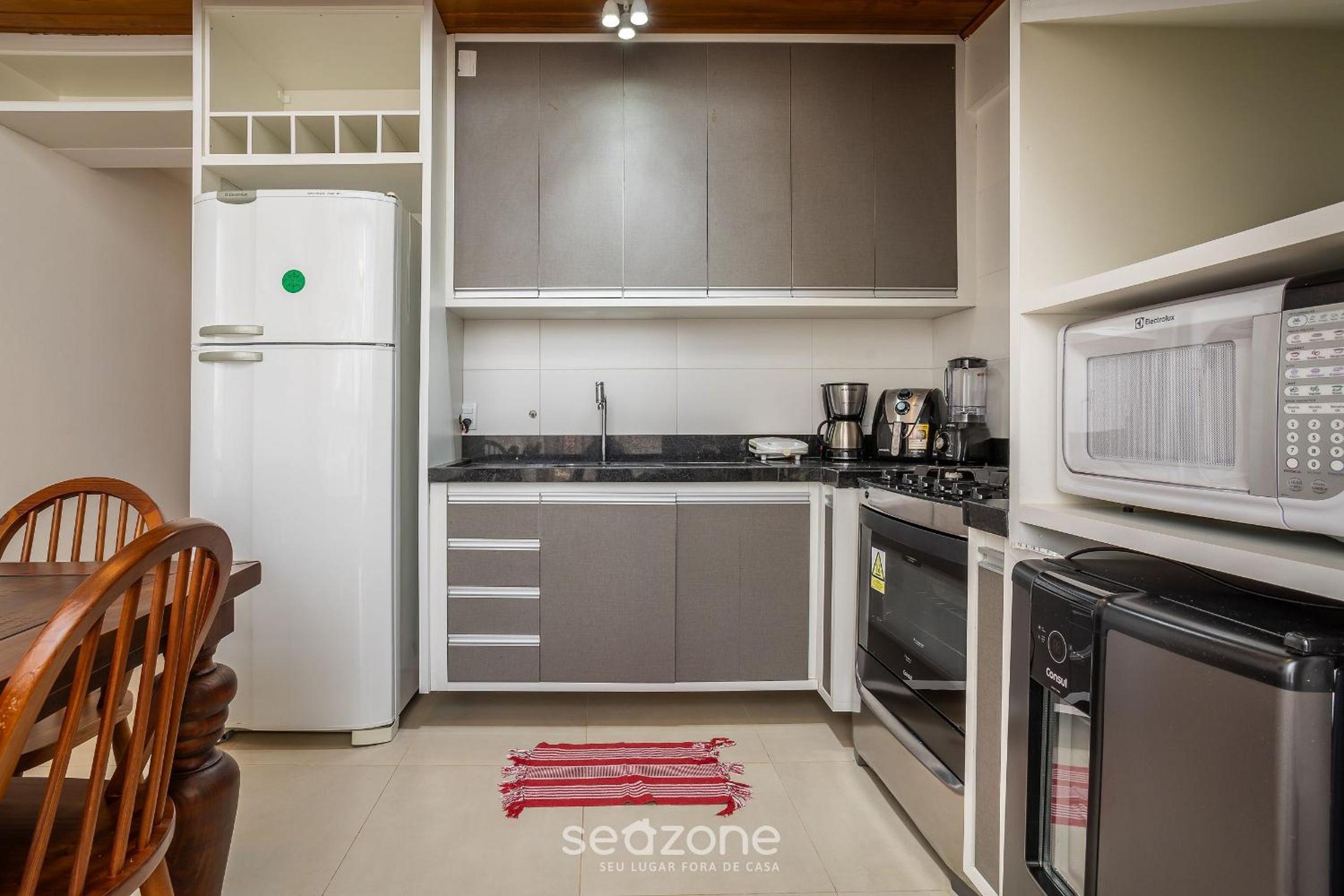 CPR - Apartments 200m from the beach with pool