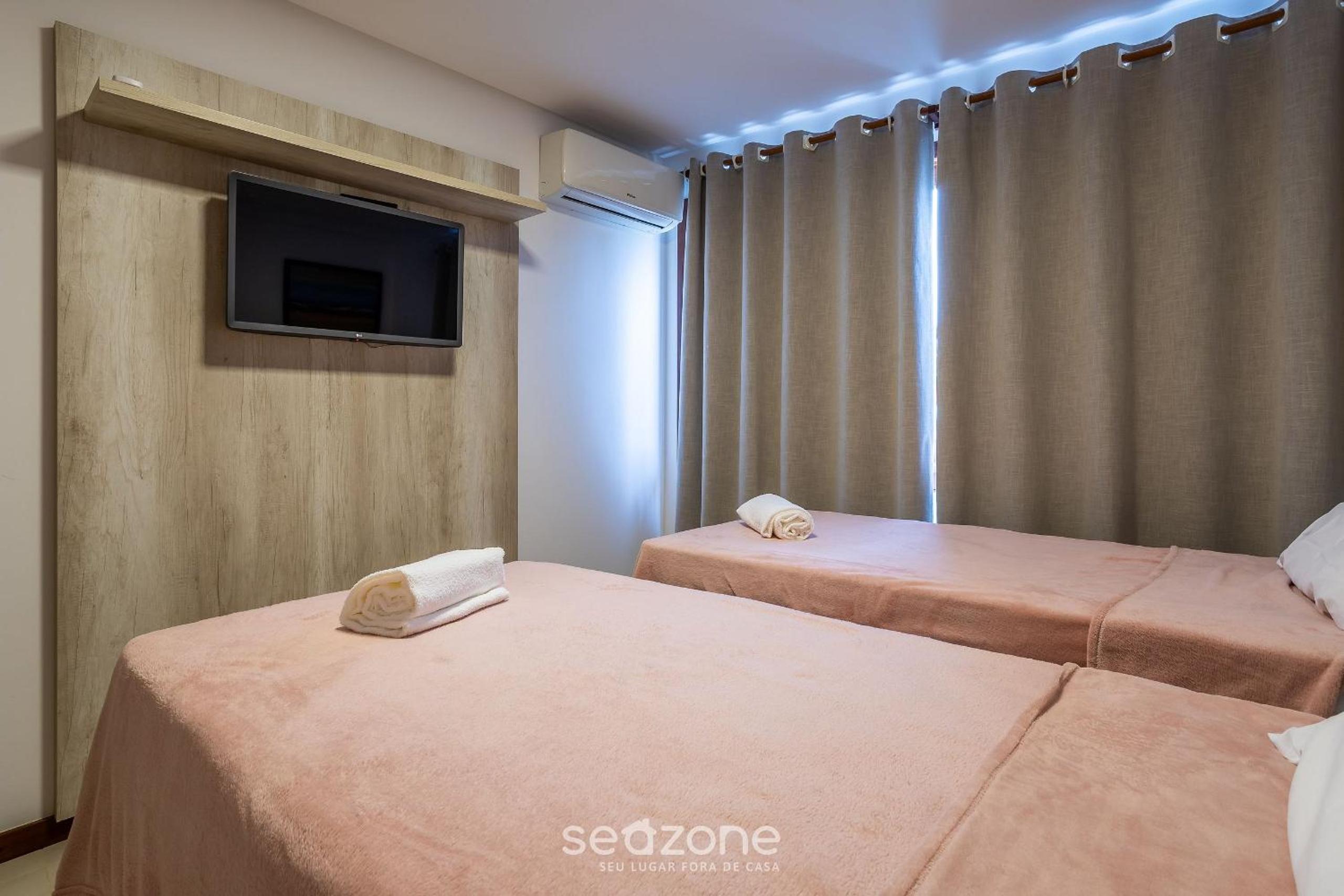 CPR - Apartments 200m from the beach with pool