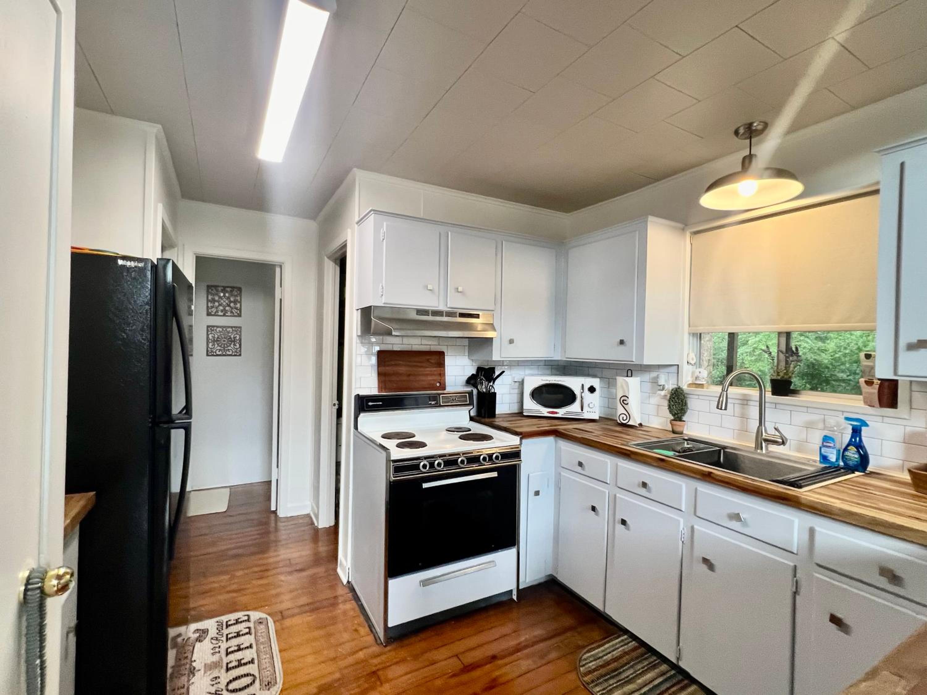 Leesville Vacations - Nestled on Skiers Cove South Toledo Bend Lake - Property Image 5