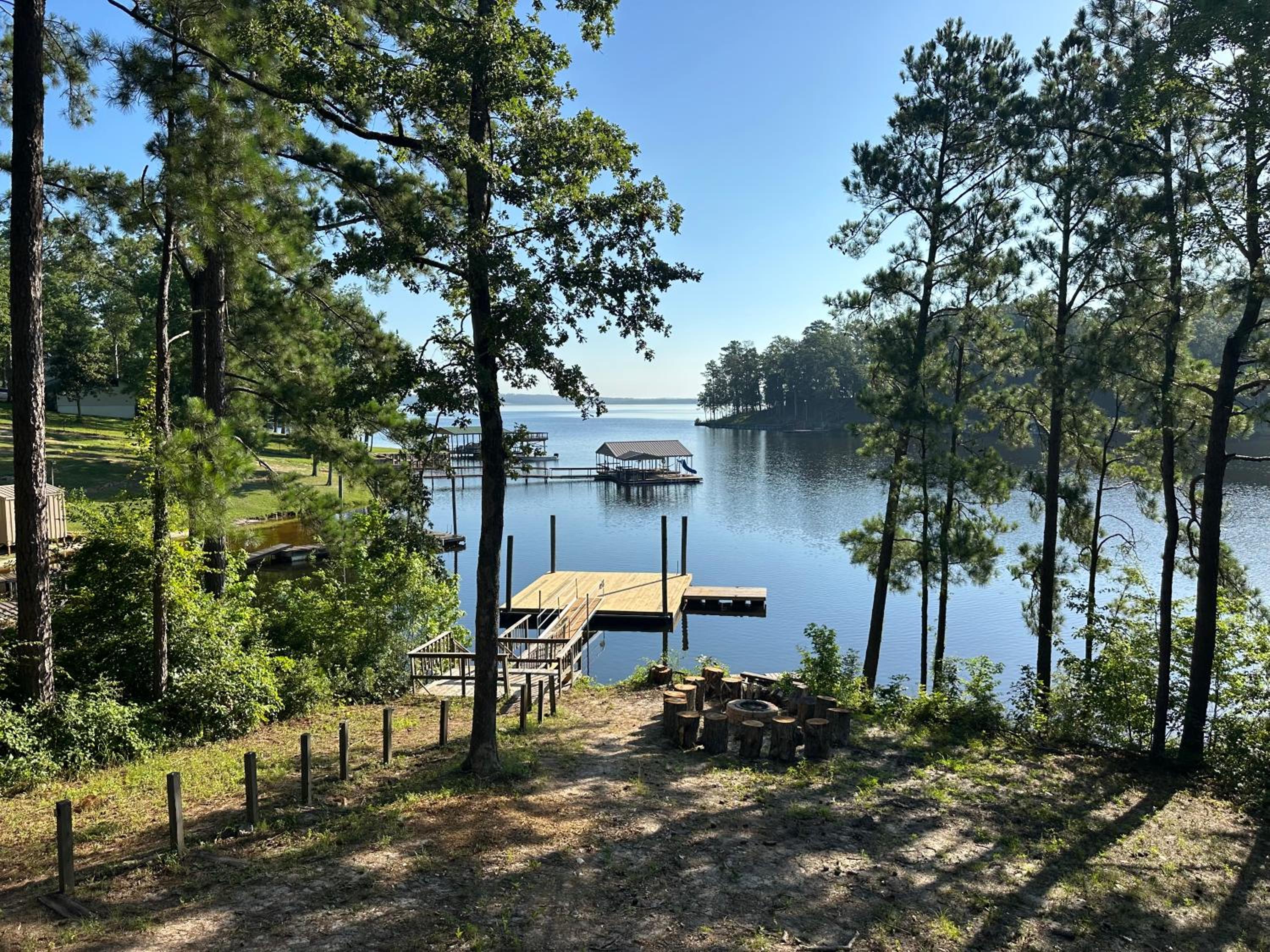 Leesville Vacations - Nestled on Skiers Cove South Toledo Bend Lake - Property Image 4