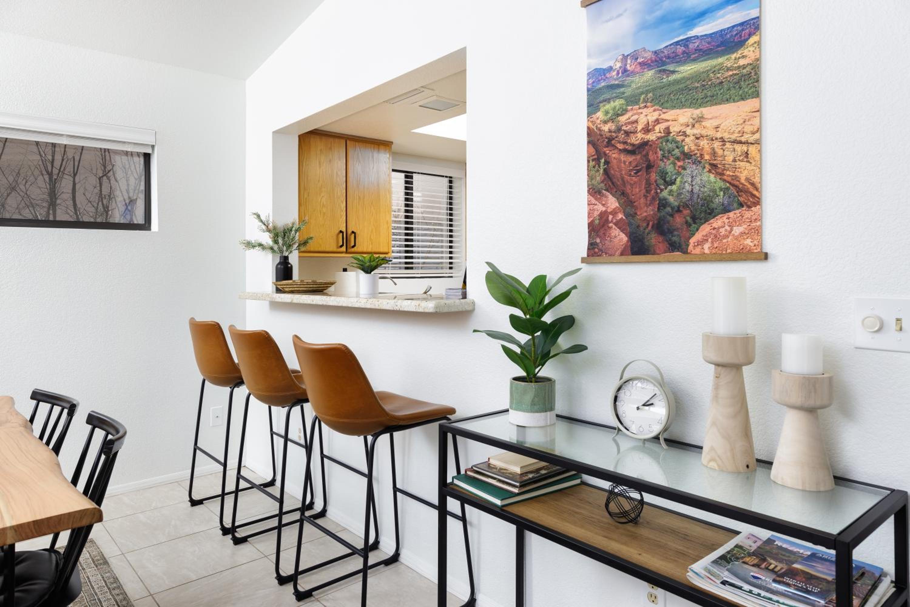 Stylish Townhome on Golf Course Red Rock View