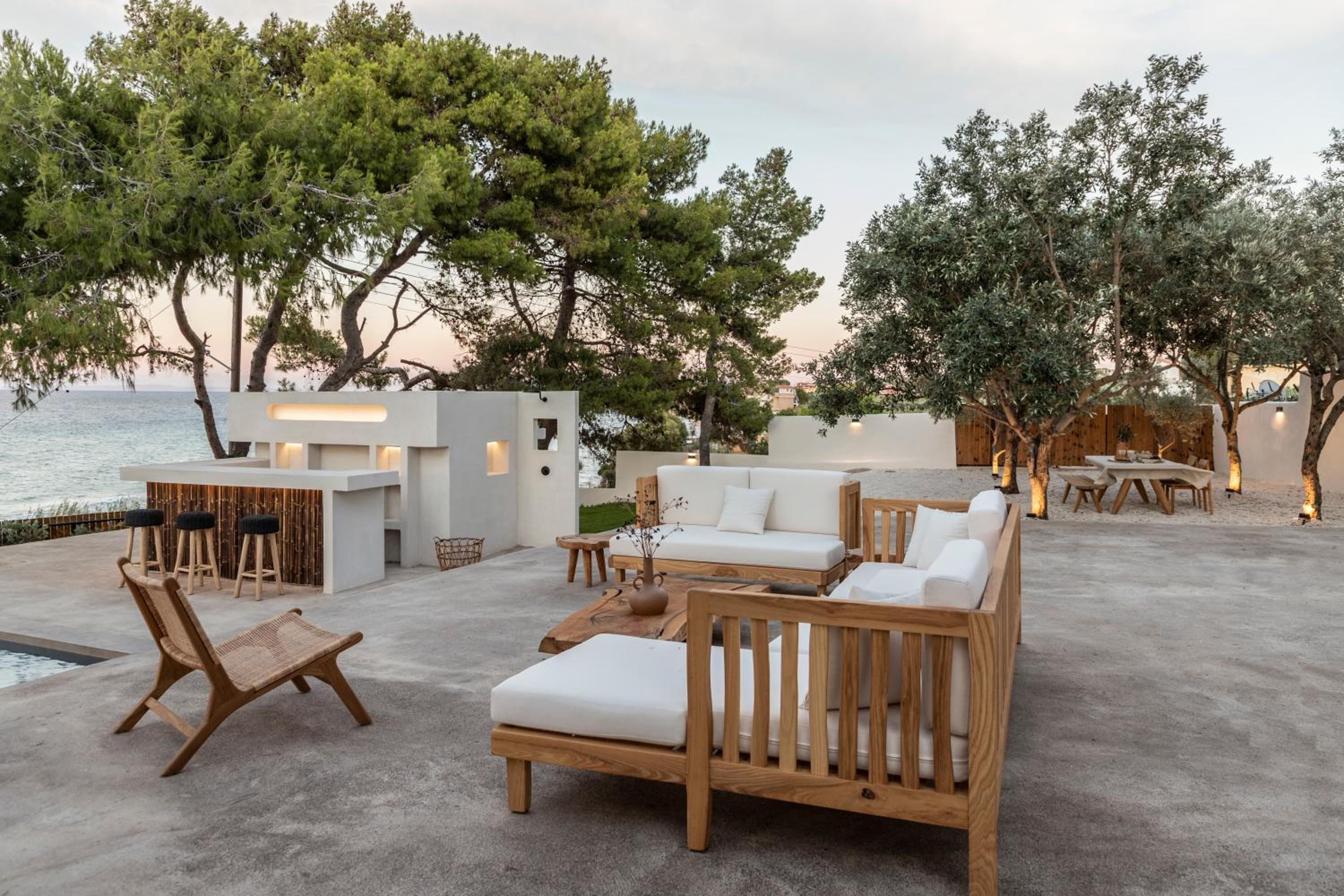 Bozonos Villa - Beachfront Simplicity with Heated Pool