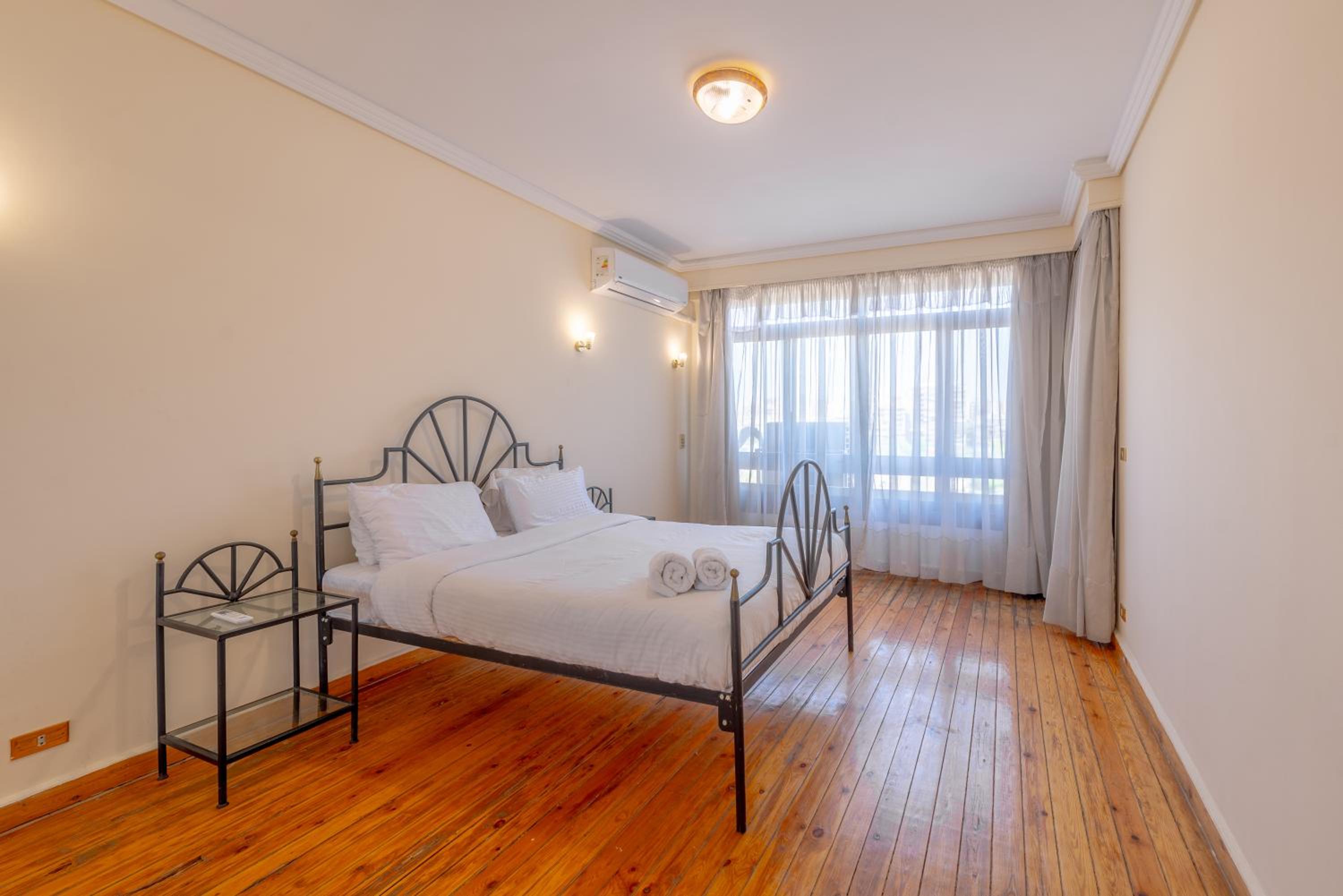 Royal 3 bedrooms apartment