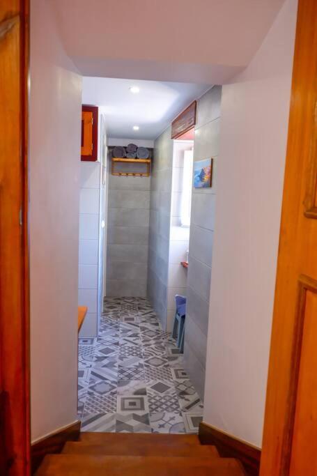 Rustic House on the Beach - Azenhas do Mar view 5