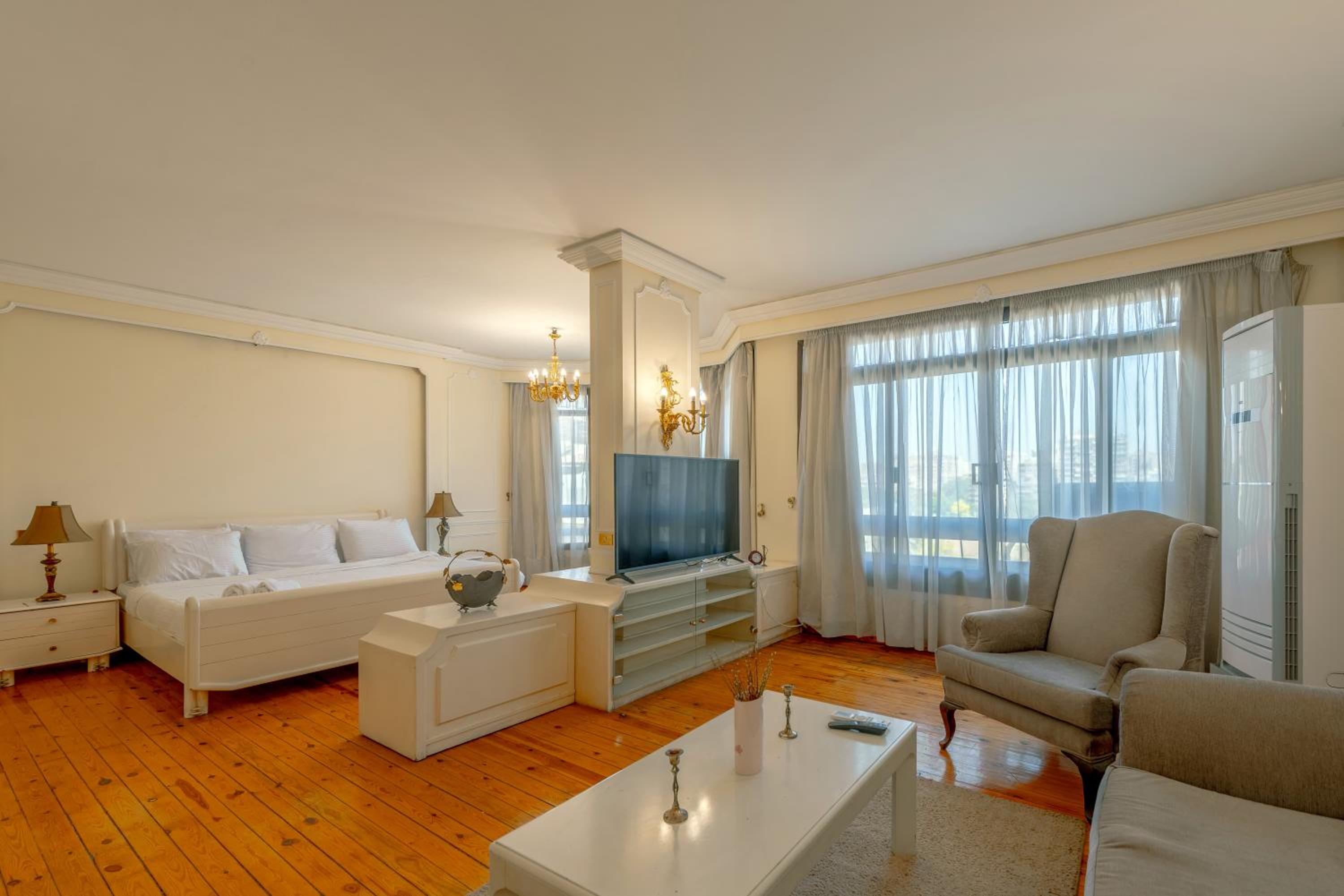 Royal 3 bedrooms apartment