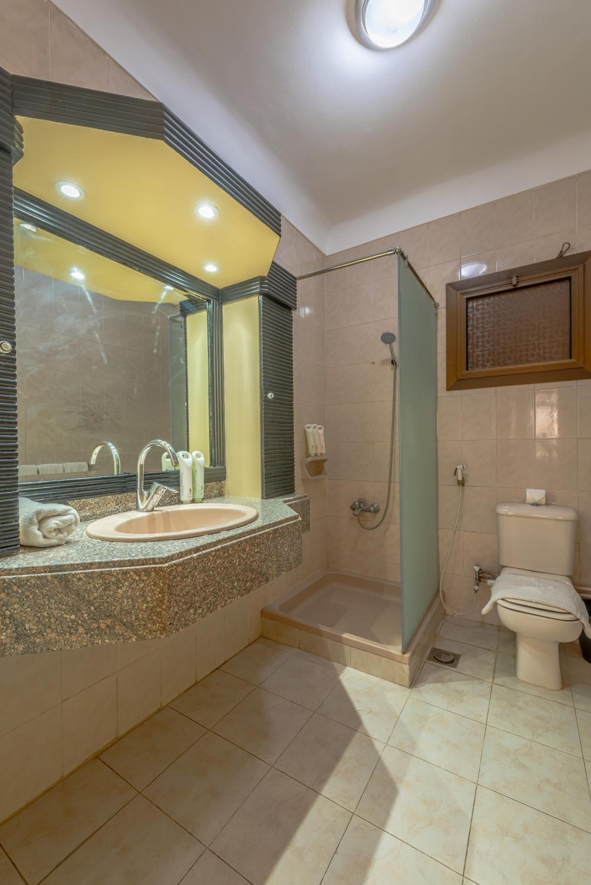 Royal 3 bedrooms apartment