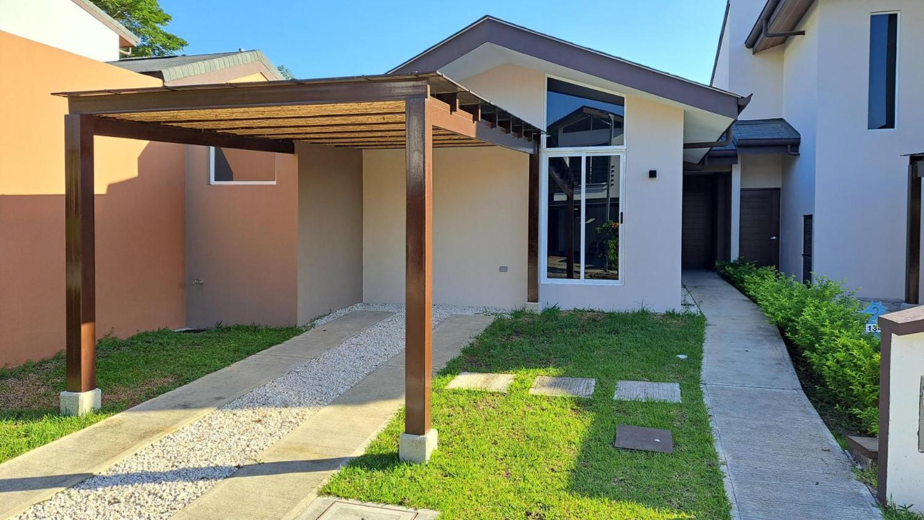 Pop House with private pool at Ciudad del Mar in Jaco