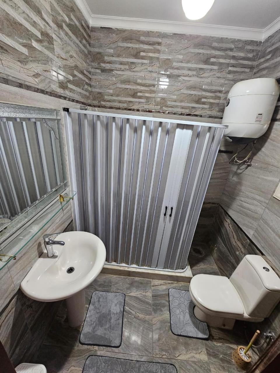 Two bedrooms -2 Bathrooms - Home