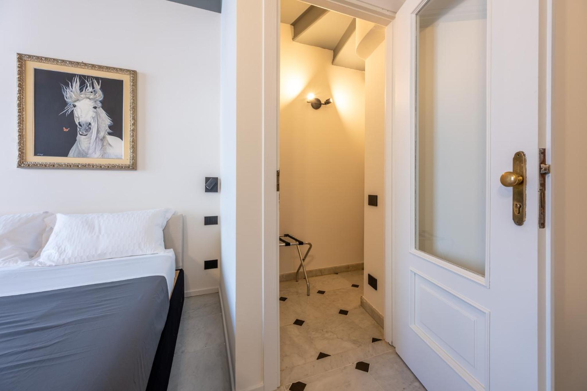 Gisella Home 2 Bedrooms in the City Centre view 4