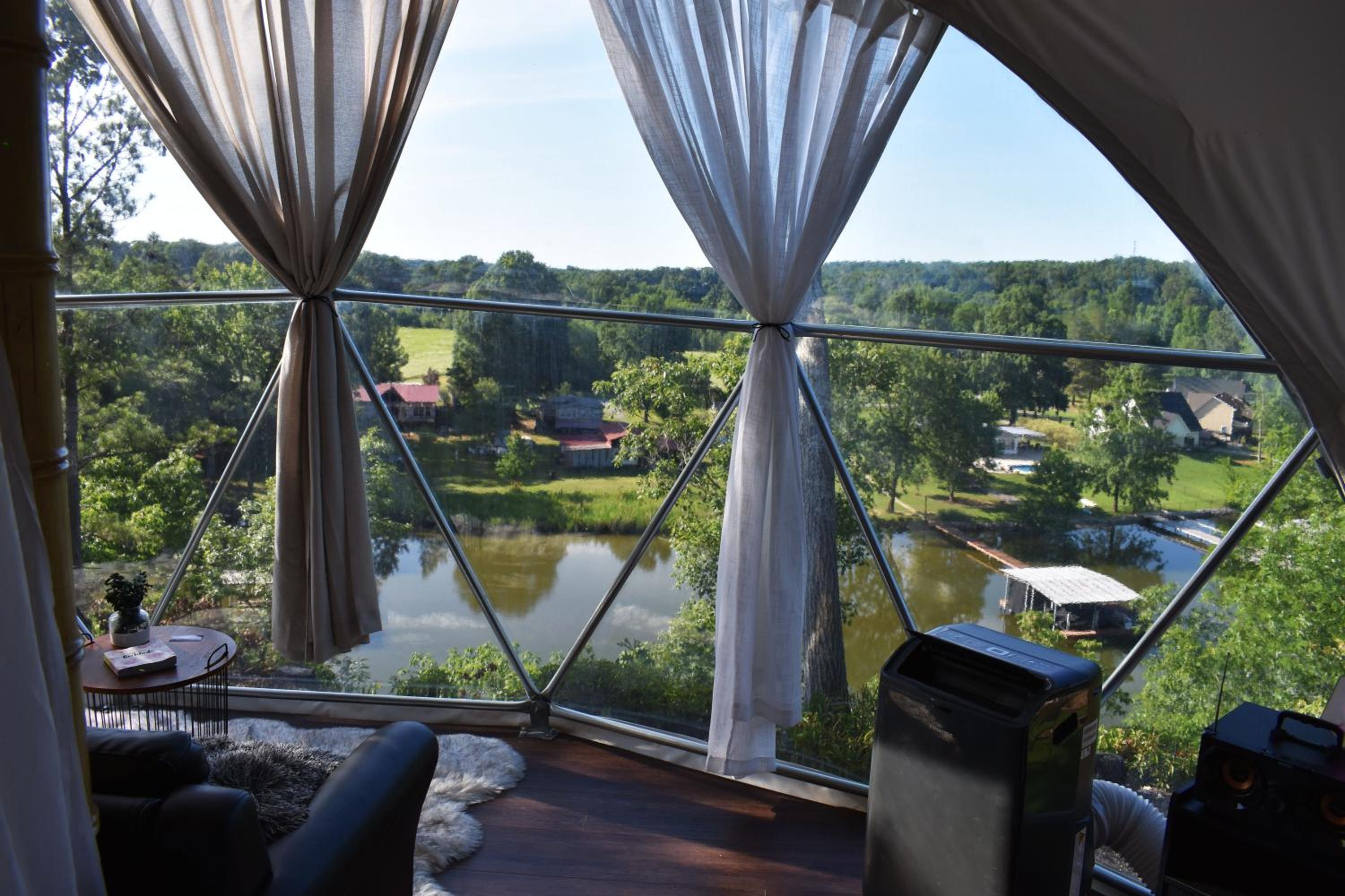 WATERFRONT LUXURY GLAMPING DOME