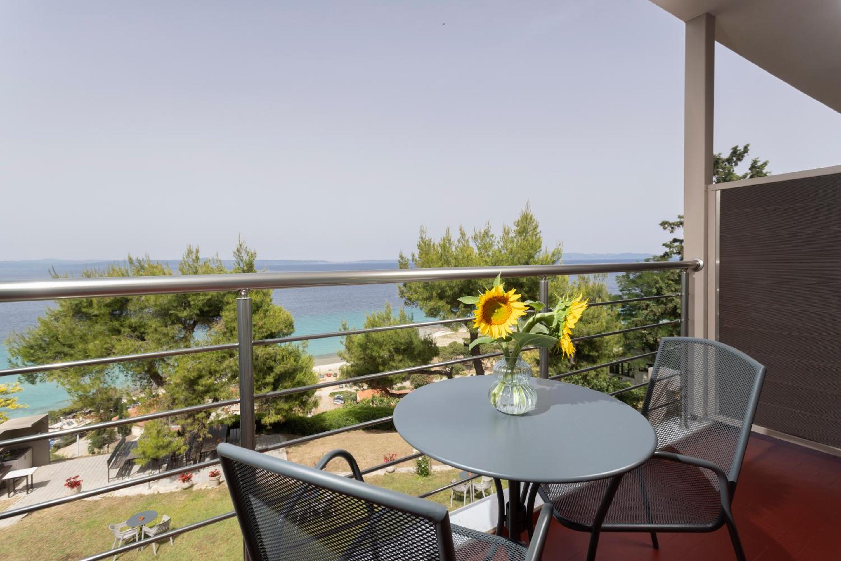 Sea View Apollo Apartments & Studios in Afytos