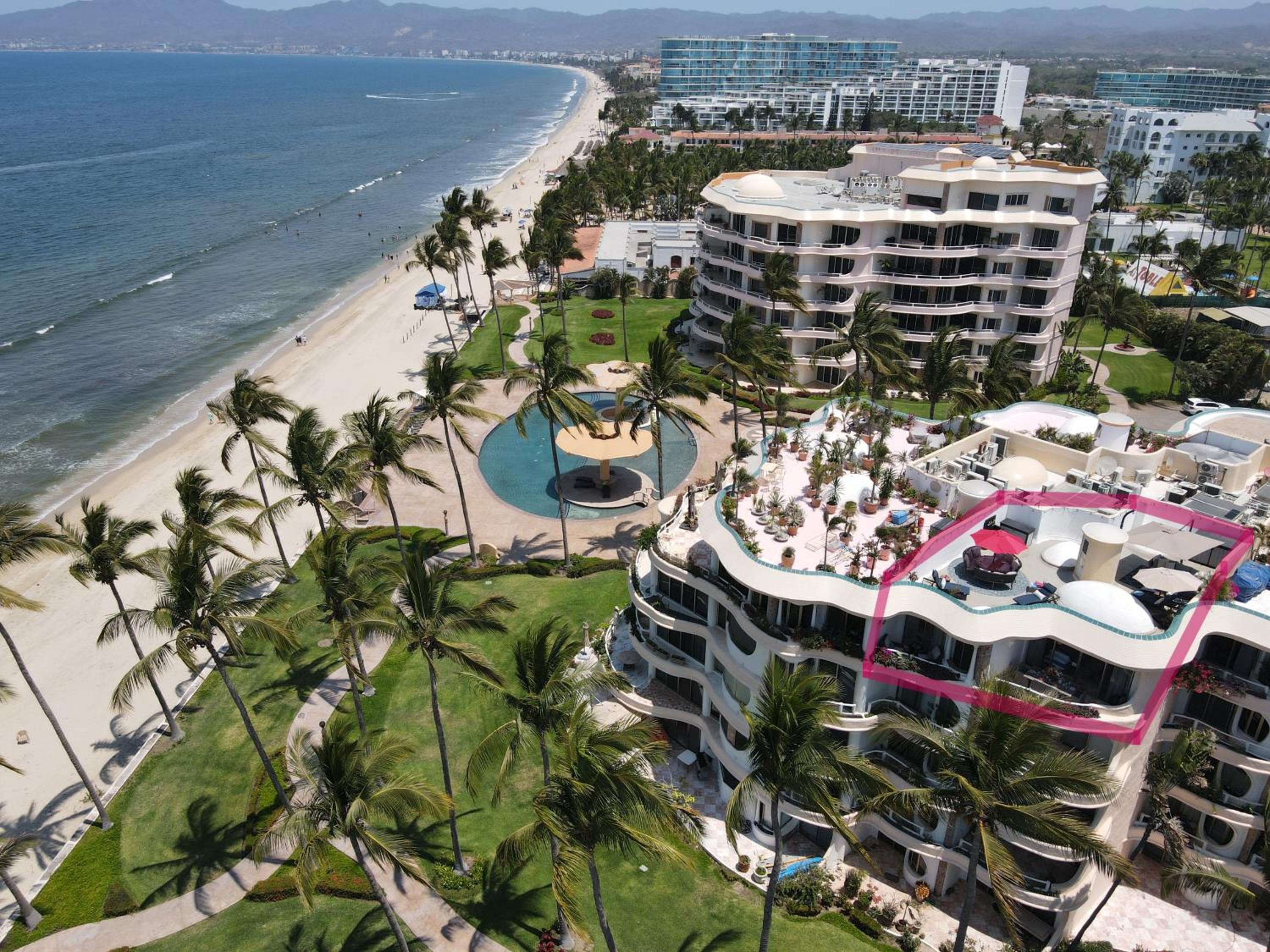 Ocean Front, With Pool, 6 People, Quinta del Mar PH502 view 3