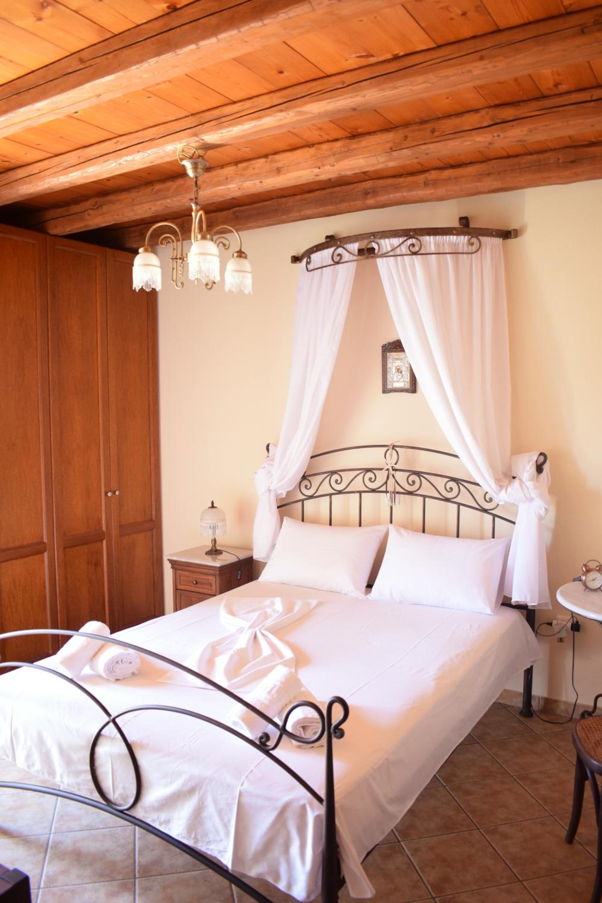 villa eirini