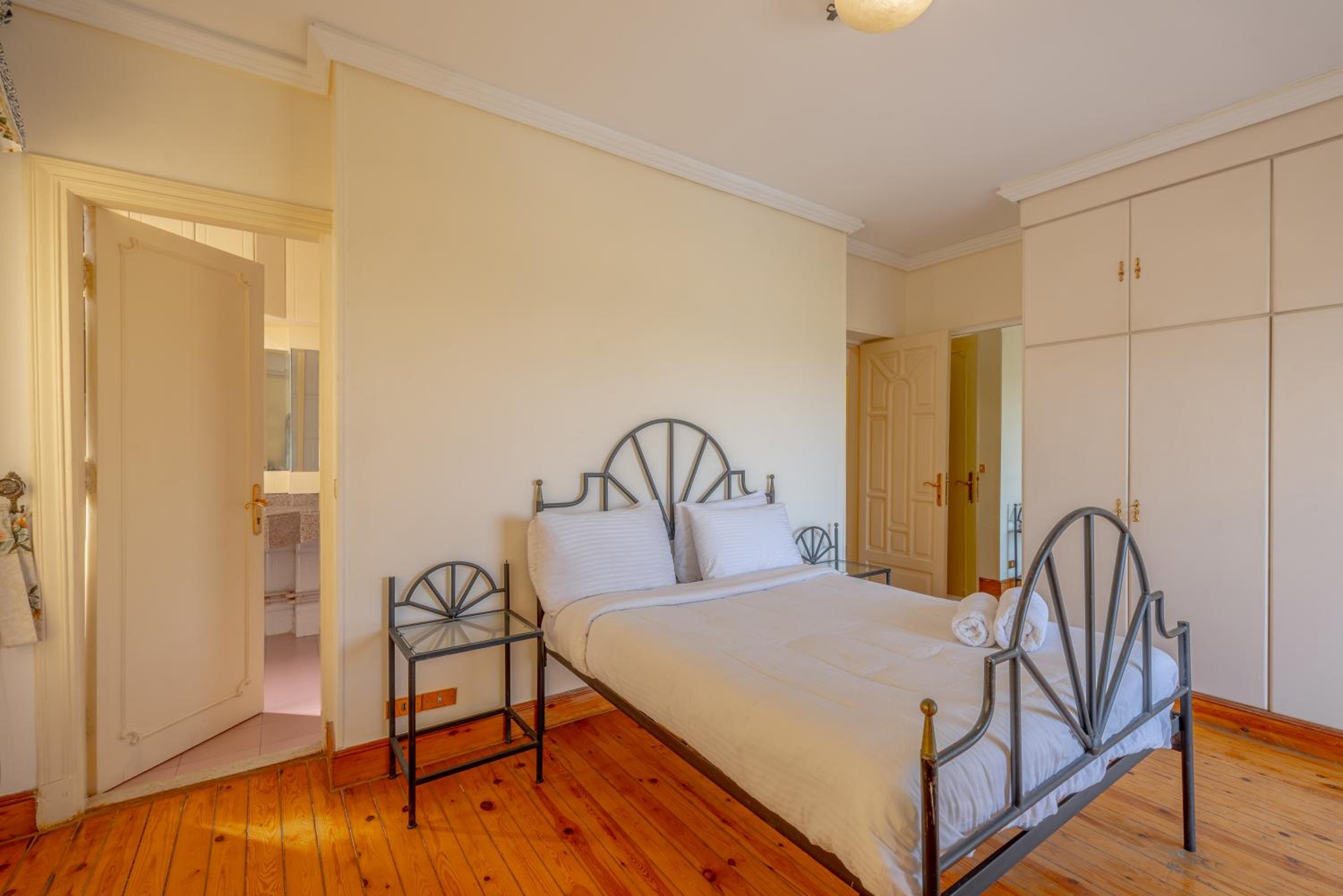 Royal 3 bedrooms apartment