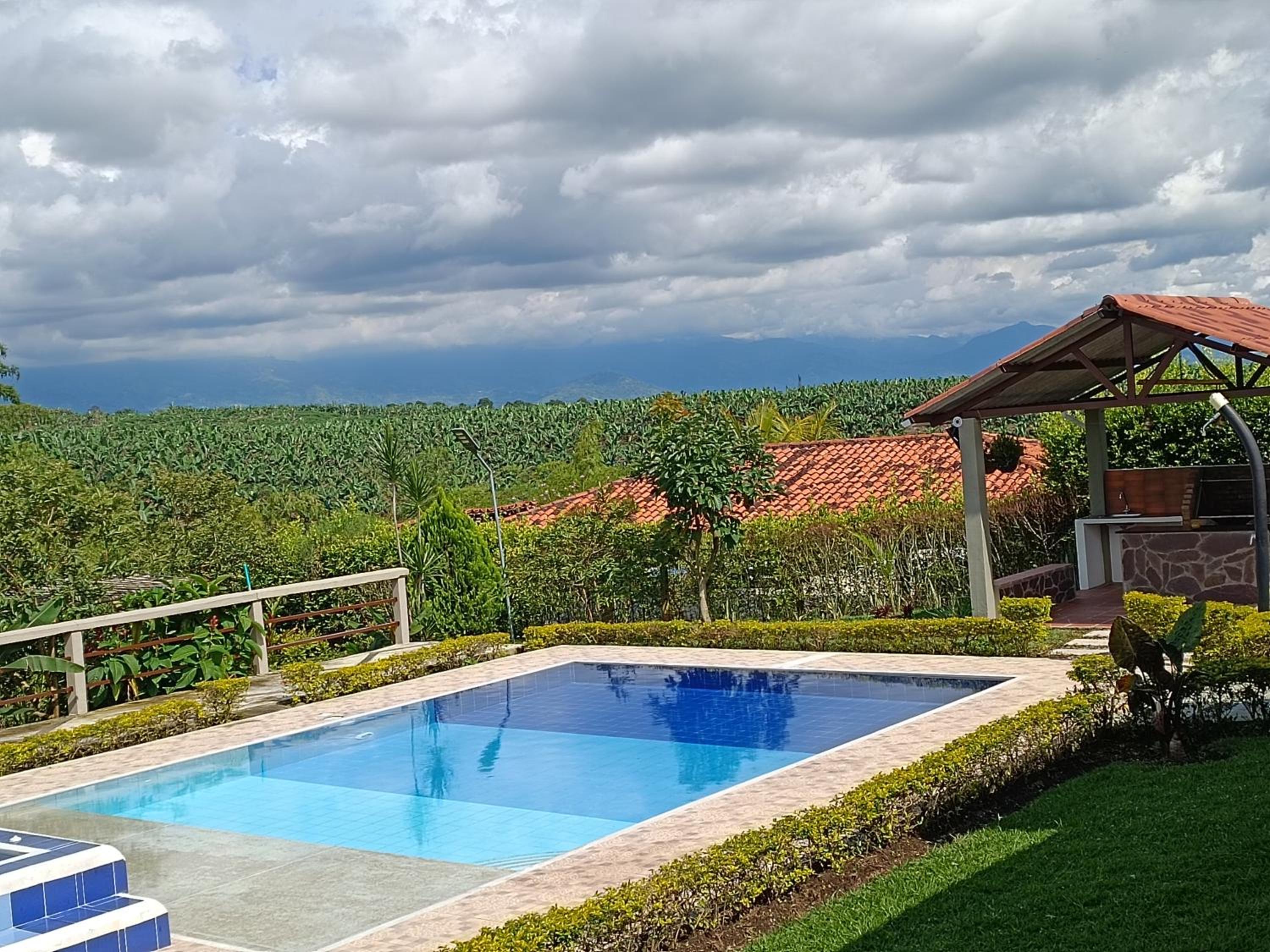 FINCA Casa Santa Rita Montenegro, la experiencia de la naturaleza y un buen cafe X 24