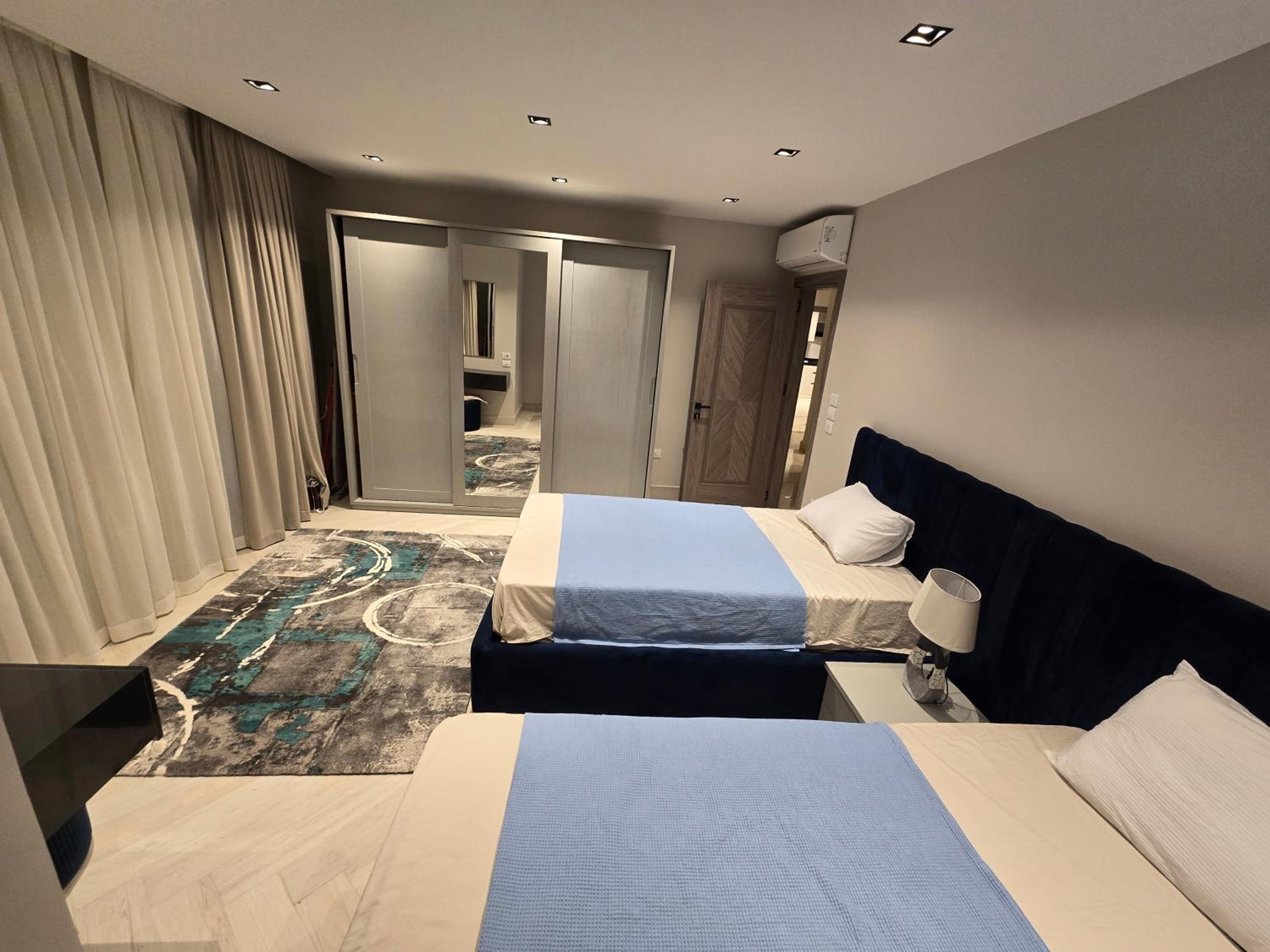 NEW Luxurious 3 bedroom APT Mosadak St Dokki