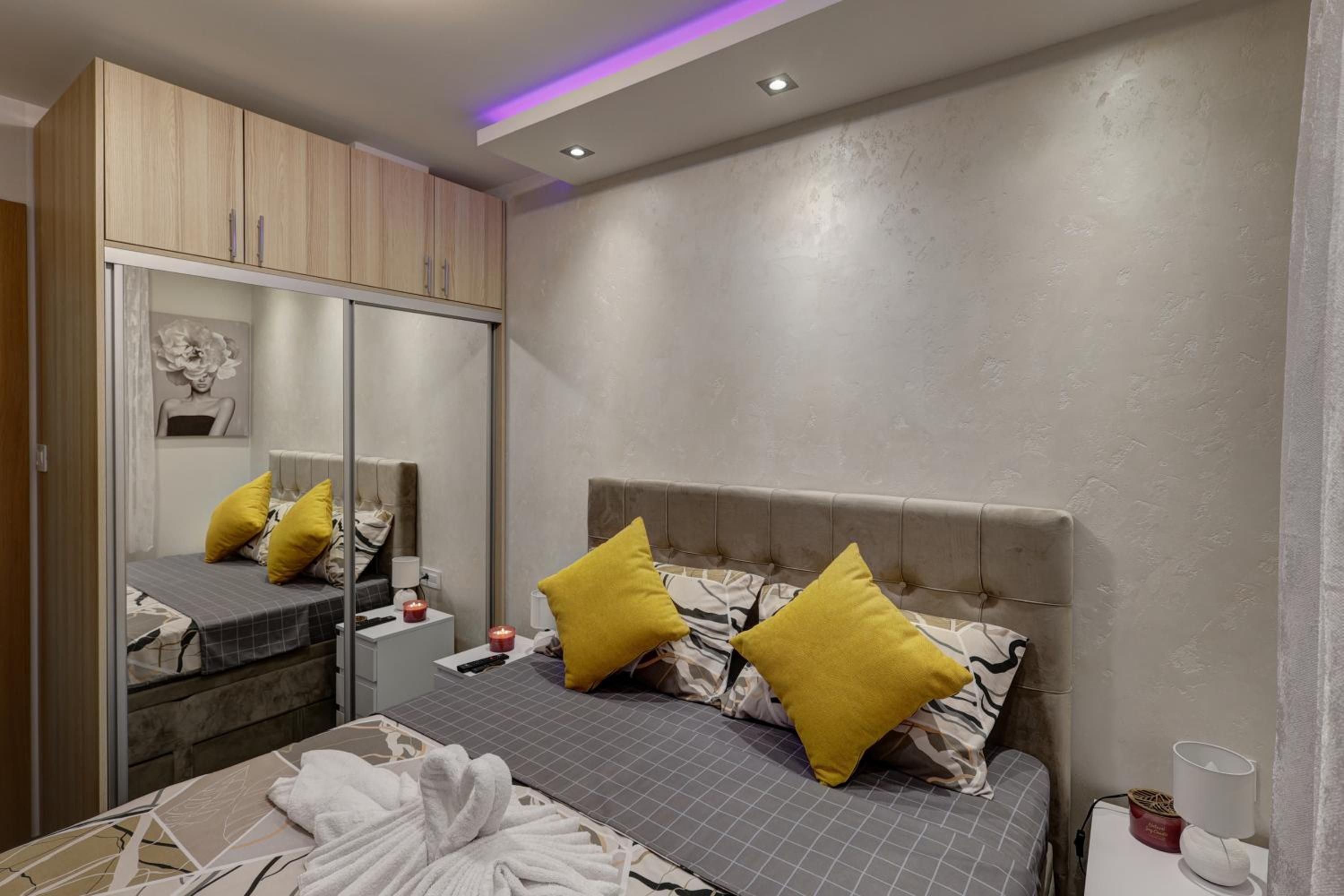 Lux Ivan with Free Private Parking view 5