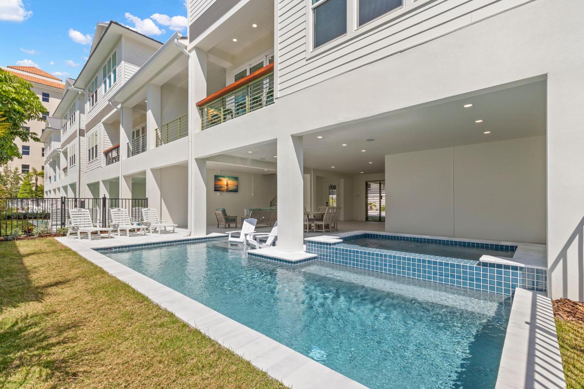 Oynx House & Jade House at the Gemma - 2 Amazing Homes Steps to Clearwater Beach view 4