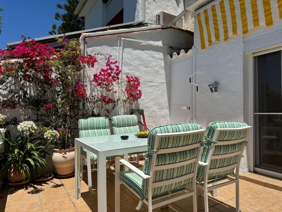Exotic house with jacuzzi, near the sea view 4
