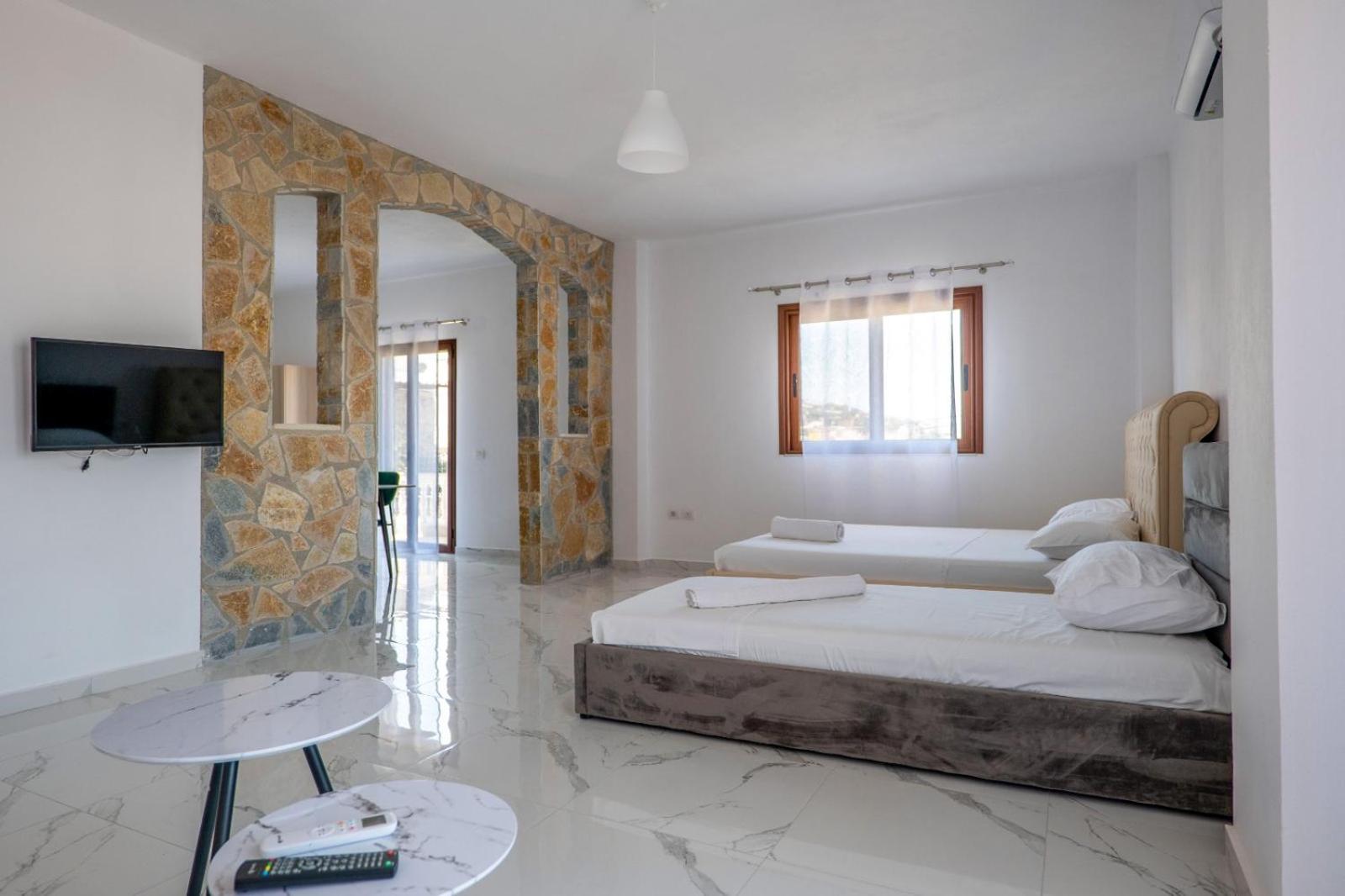 Villa Asllani ap2