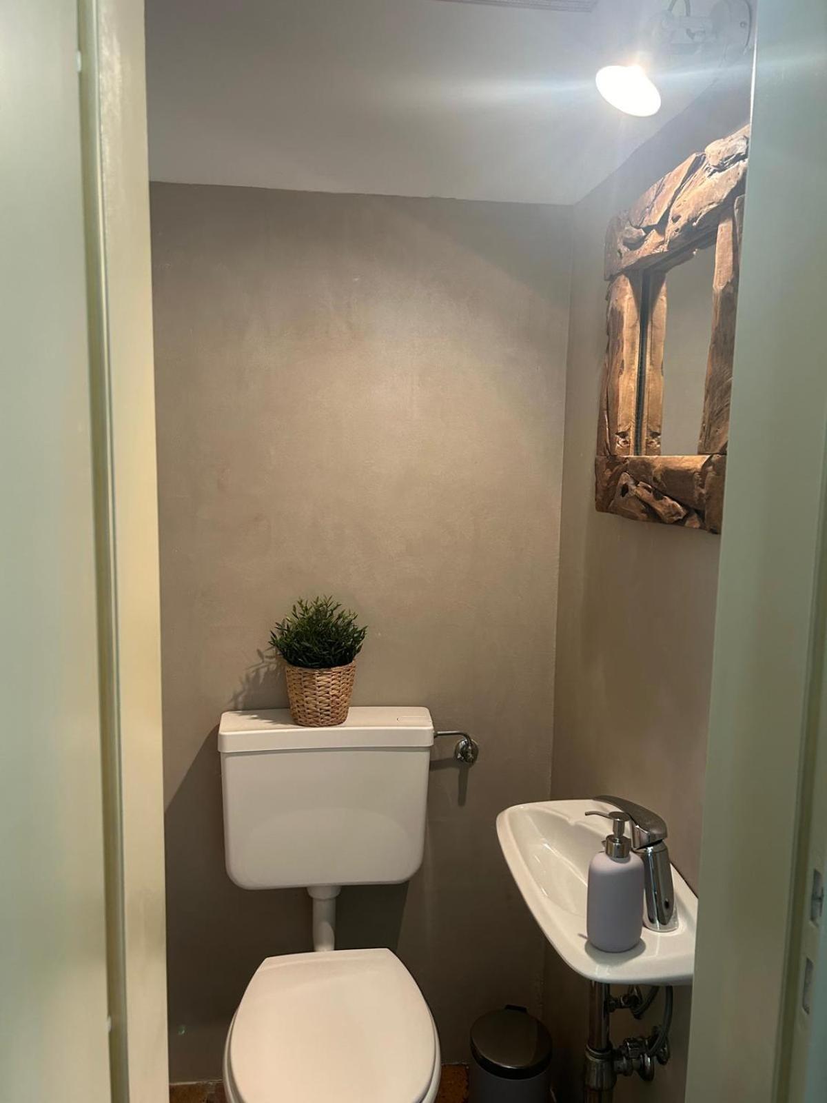 WohlfühlOASE Schloss Rimburg, 8 Personen, Whirlpool, See, Privat 190 qm, photo 14