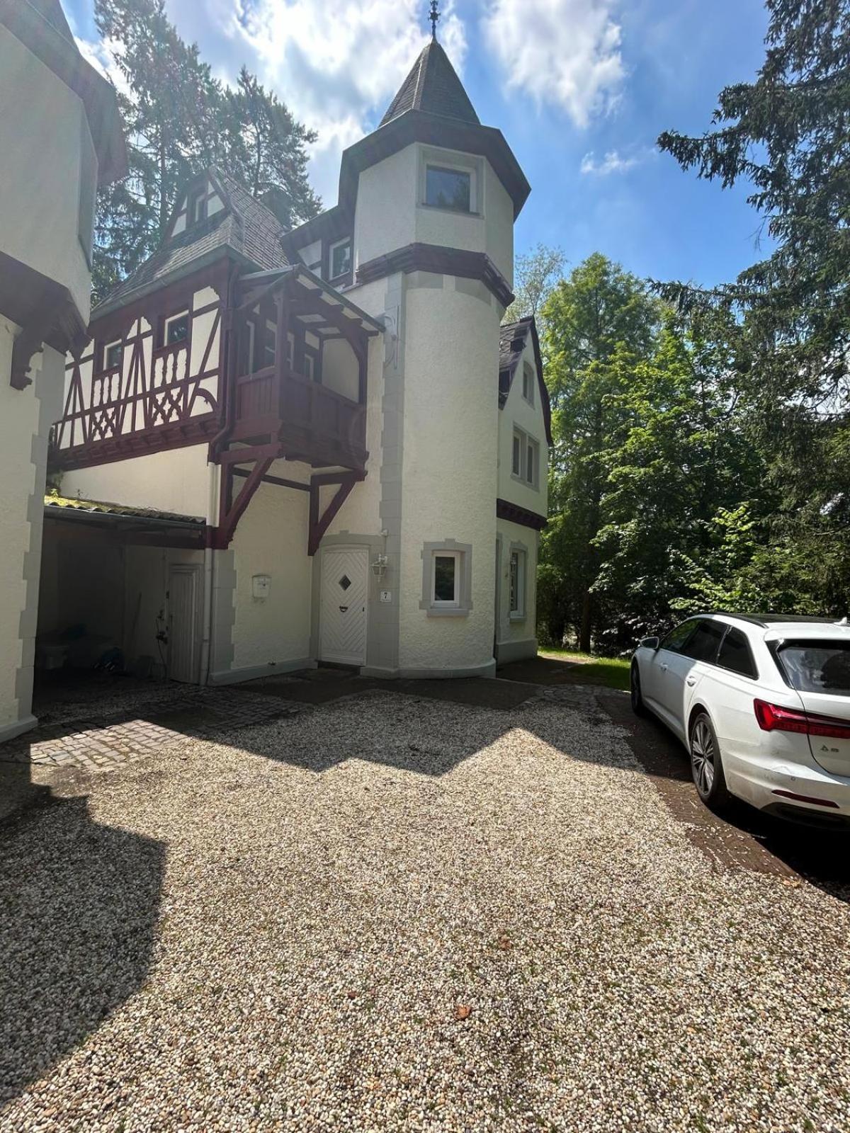 WohlfühlOASE Schloss Rimburg, 8 Personen, Whirlpool, See, Privat 190 qm
