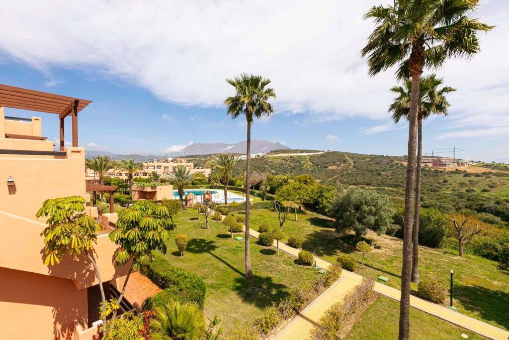 Casares Del Sol