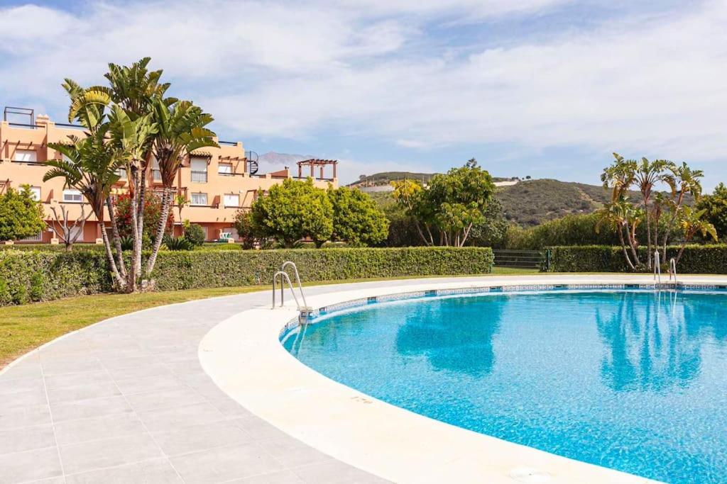 Casares Del Sol