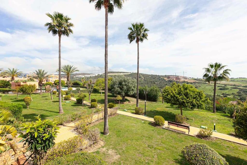 Casares Del Sol